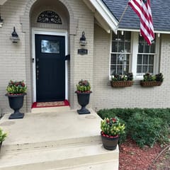 Walnut Manor - Business Casual