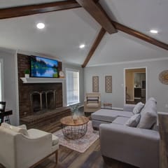 A Quiet Place - Skyline - King Bed - Garage