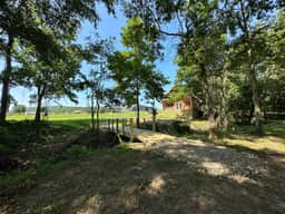 Cozy Cottage on the Caddo River - Image 3