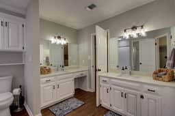 A Quiet Place - Skyline Lux - King Bed - Garage - Image 5
