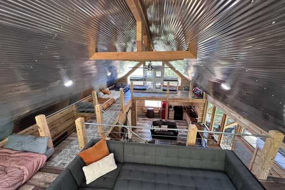 Cozy Cottage on the Caddo River - Image 1