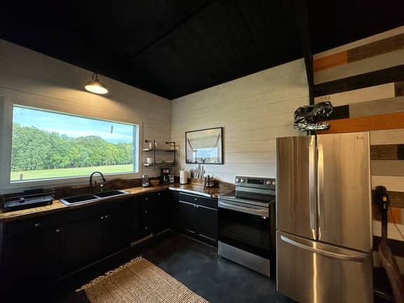 The Bunkhouse on Caddo River - Image 4