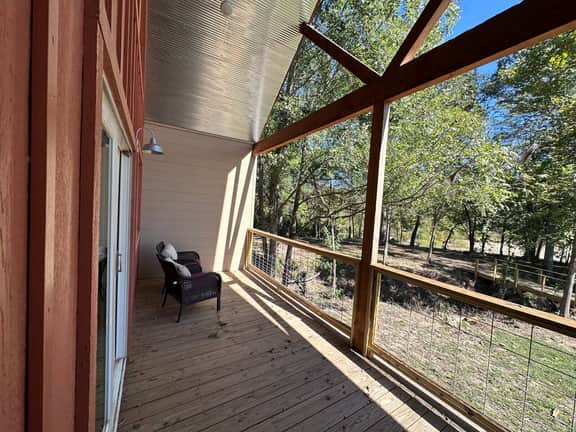 Cozy Cottage on the Caddo River - Image 5