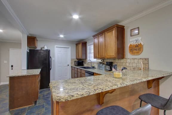 A Quiet Place - King Bed-Covered Patio-2 Bath - Image 1